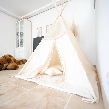 -Stadthaus Ida- Mit Grosser Dachterasse, Am Schlosspark, Luftkurort Kisslegg, Boxspringbetten, Kaffeevollautomat, Smarttv, Familienfreundlich, Grosszuegig, Zentral Esterno foto