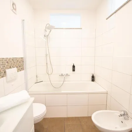-Stadthaus Ida- Mit Grosser Dachterasse, Am Schlosspark, Luftkurort Kisslegg, Boxspringbetten, Kaffeevollautomat, Smarttv, Familienfreundlich, Grosszuegig, Zentral Esterno foto