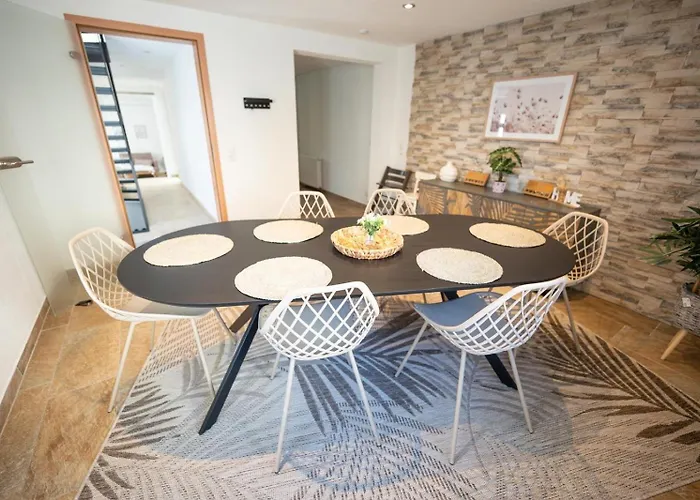 -Stadthaus Ida- Mit Grosser Dachterasse, Am Schlosspark, Luftkurort Kisslegg, Boxspringbetten, Kaffeevollautomat, Smarttv, Familienfreundlich, Grosszuegig, Zentral