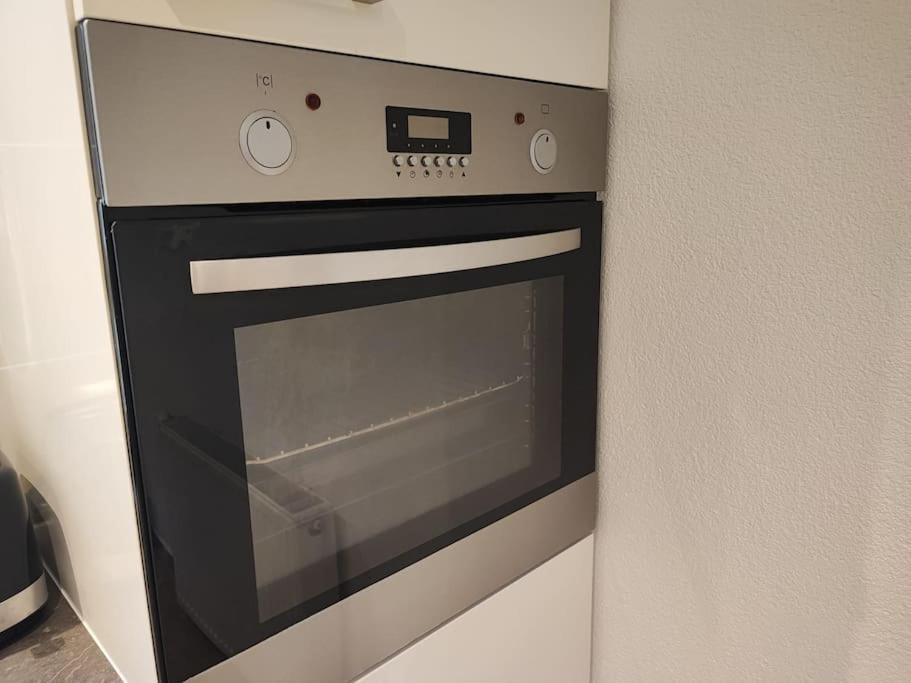 -stadthaus Ida- Mit Grosser Dachterasse, Am Schlosspark, Luftkurort Kisslegg, Boxspringbetten, Kaffeevollautomat, Smarttv, Familienfreundlich, Grosszuegig, Zentral * Kisslegg