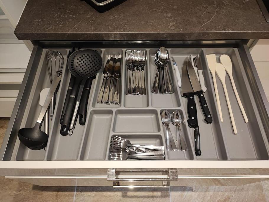 -stadthaus Ida- Mit Grosser Dachterasse, Am Schlosspark, Luftkurort Kisslegg, Boxspringbetten, Kaffeevollautomat, Smarttv, Familienfreundlich, Grosszuegig, Zentral Holiday home *