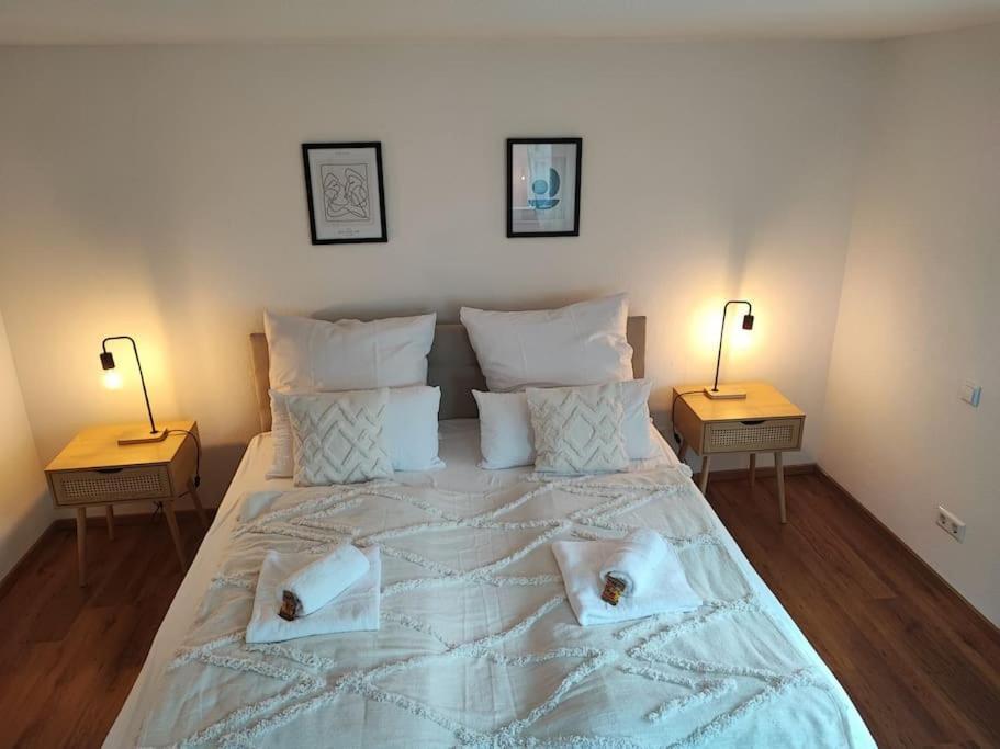 -stadthaus Ida- Mit Grosser Dachterasse, Am Schlosspark, Luftkurort Kisslegg, Boxspringbetten, Kaffeevollautomat, Smarttv, Familienfreundlich, Grosszuegig, Zentral * Kisslegg