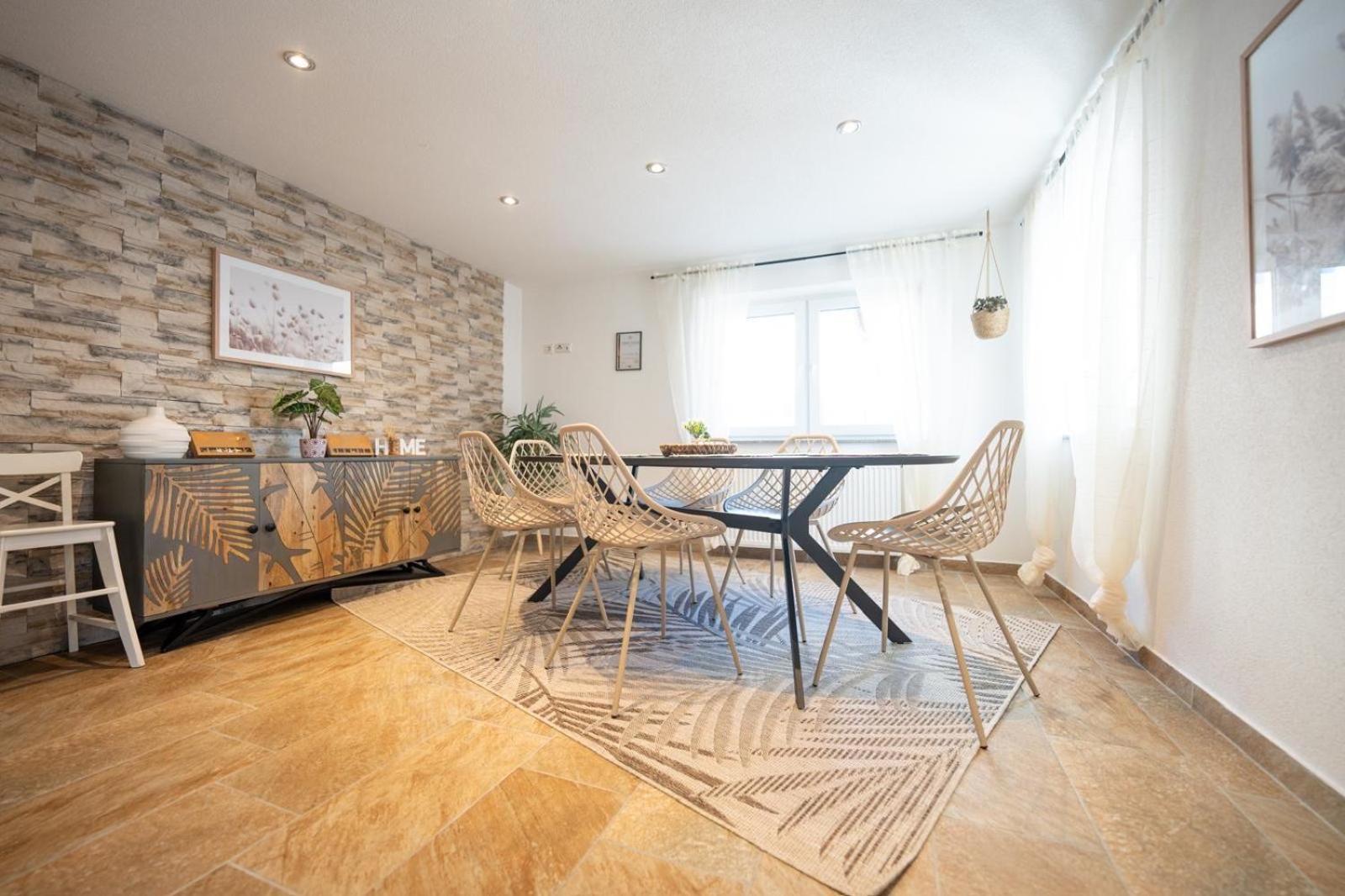 -stadthaus Ida- Mit Grosser Dachterasse, Am Schlosspark, Luftkurort Kisslegg, Boxspringbetten, Kaffeevollautomat, Smarttv, Familienfreundlich, Grosszuegig, Zentral Holiday home