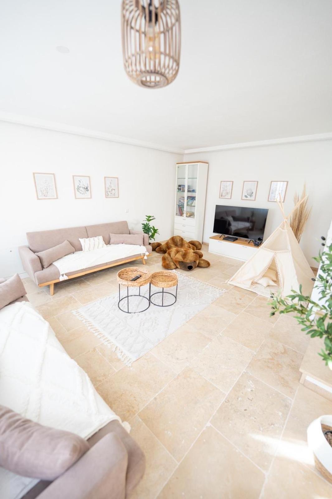 -stadthaus Ida- Mit Grosser Dachterasse, Am Schlosspark, Luftkurort Kisslegg, Boxspringbetten, Kaffeevollautomat, Smarttv, Familienfreundlich, Grosszuegig, Zentral * Kisslegg