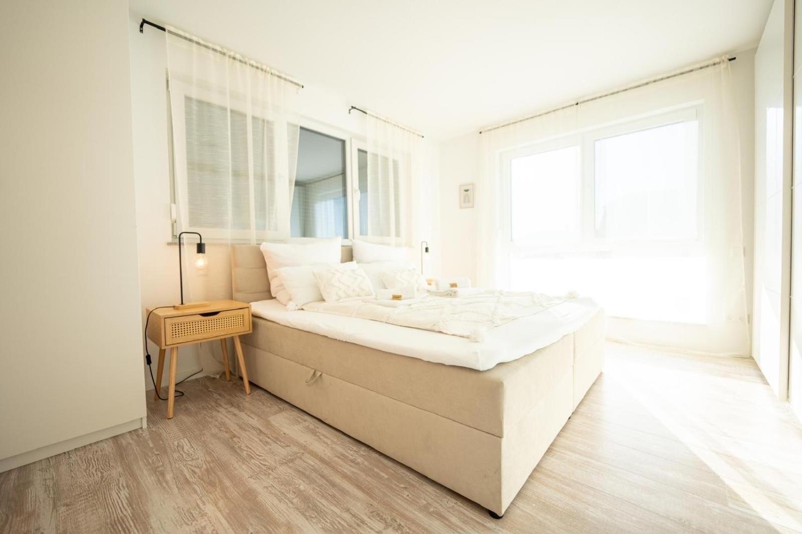 -stadthaus Ida- Mit Grosser Dachterasse, Am Schlosspark, Luftkurort Kisslegg, Boxspringbetten, Kaffeevollautomat, Smarttv, Familienfreundlich, Grosszuegig, Zentral