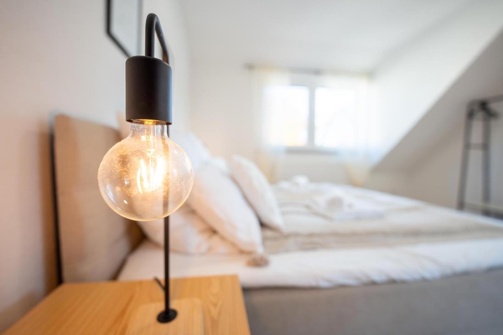 Holiday home -stadthaus Ida- Mit Grosser Dachterasse, Am Schlosspark, Luftkurort Kisslegg, Boxspringbetten, Kaffeevollautomat, Smarttv, Familienfreundlich, Grosszuegig, Zentral *